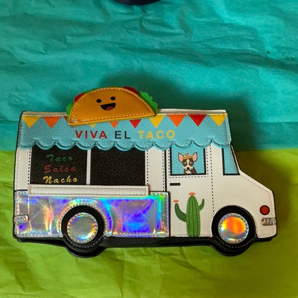 🌮 TACO TRUCK CROSSBODY BAG 🌮 - Picture 7 of 16
